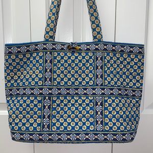 Vera Bradley Riviera blue tote, EUC, blue and yellow, plus matching coin purse!